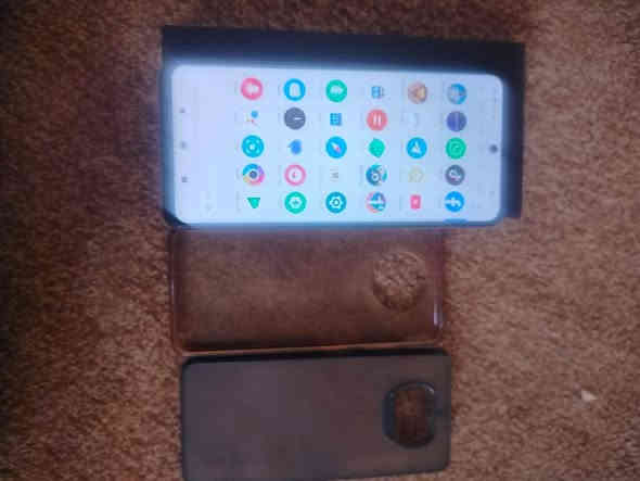 جهاز بوكو X3برو ذاكره 256نضيف مع كارتون للبيع 
لسعر 200وبي مجال *********** كركوك
