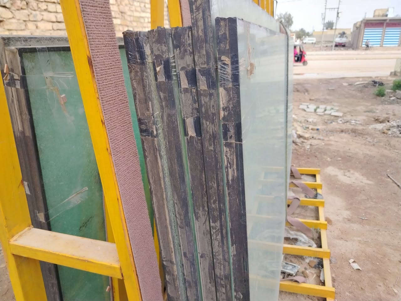 جام للبيع
قيم واخذ
العنوان بغداد _سبع قصور
***********
