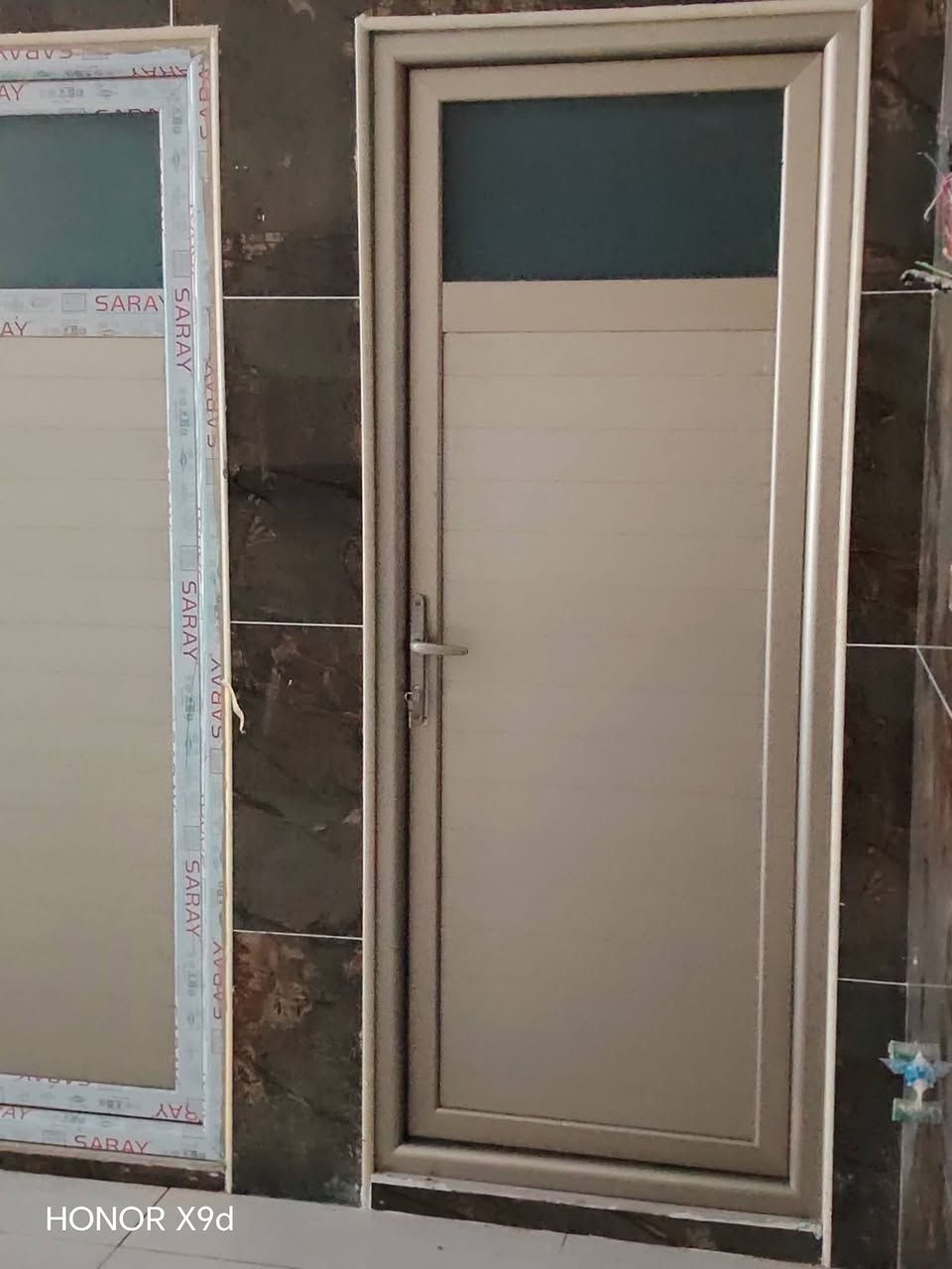 السلام عليكم
جزء من عملنا نتمنى ان ينال اعجابكم..
أبواب المنيوم G4. 5 مسح تركي
                 G7. 5 مقوس تركي.
للطلب والاستفسار *********** واتساب أو اتصال
بأدارة سيروان الجبوري..
