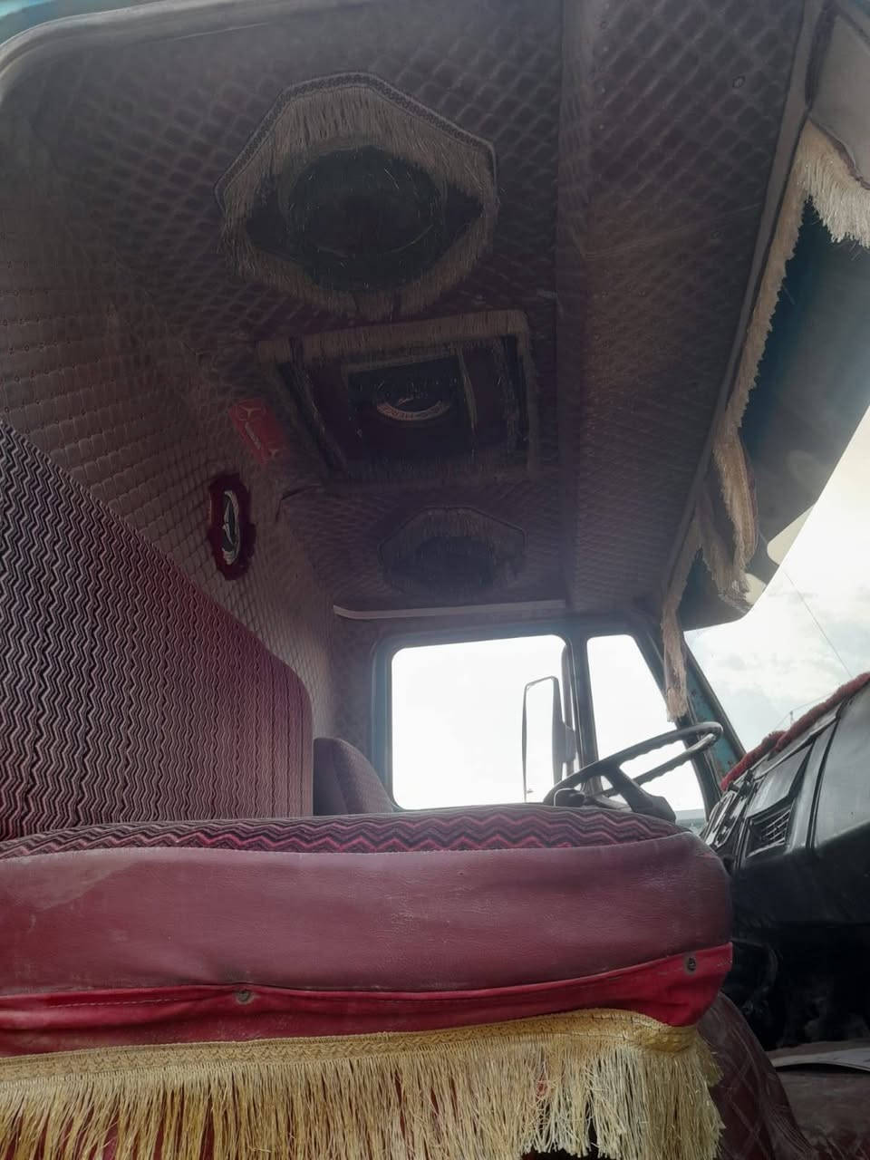 السلام عليكم البي موديل ٧٥ مكفوله مكينه ٨ كير ٢٥ تخم تاير راقم واسط سنويه إلى ٢٩ السياره خير من الله جاهزه مكاني بابل معرض ابوعمار المعموري السعر ١٤٠ ابيها مجال ***********
