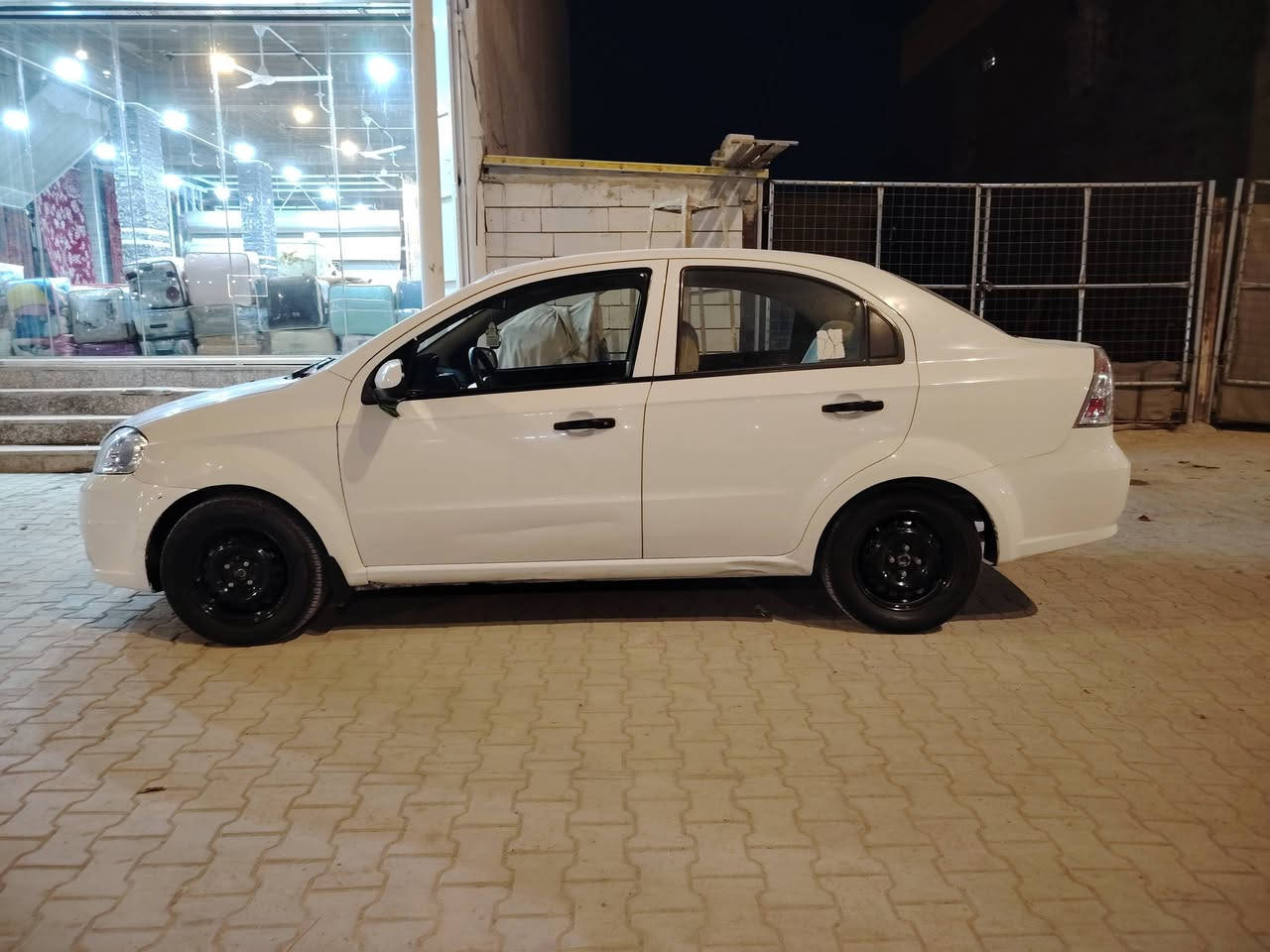 سلام عليكم افيو 14خليجي رقم وهزه جدد مداور ثاني يوم بيها منضومت غاز
كير مكينه  الف وستميه حداديه تخم تاير كله جديد بيها ٣قطع صبخ بدون دواخل مكاني نجف سعر 75وبيها مجال ***********
