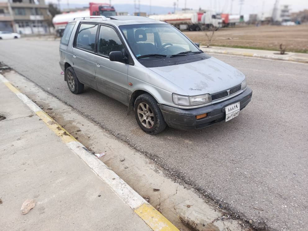 لان سه ر مۆدێل 1993حه ونه فه ر
گێڕومه کینه زۆر پاکه سه یاره که زۆر پاک ماوه ته وه سڵایت ته بریت  
به ناوی خۆمه وه یه سه یاره که
***********
سعر36معامه له یه که م السليمانية, العراق
