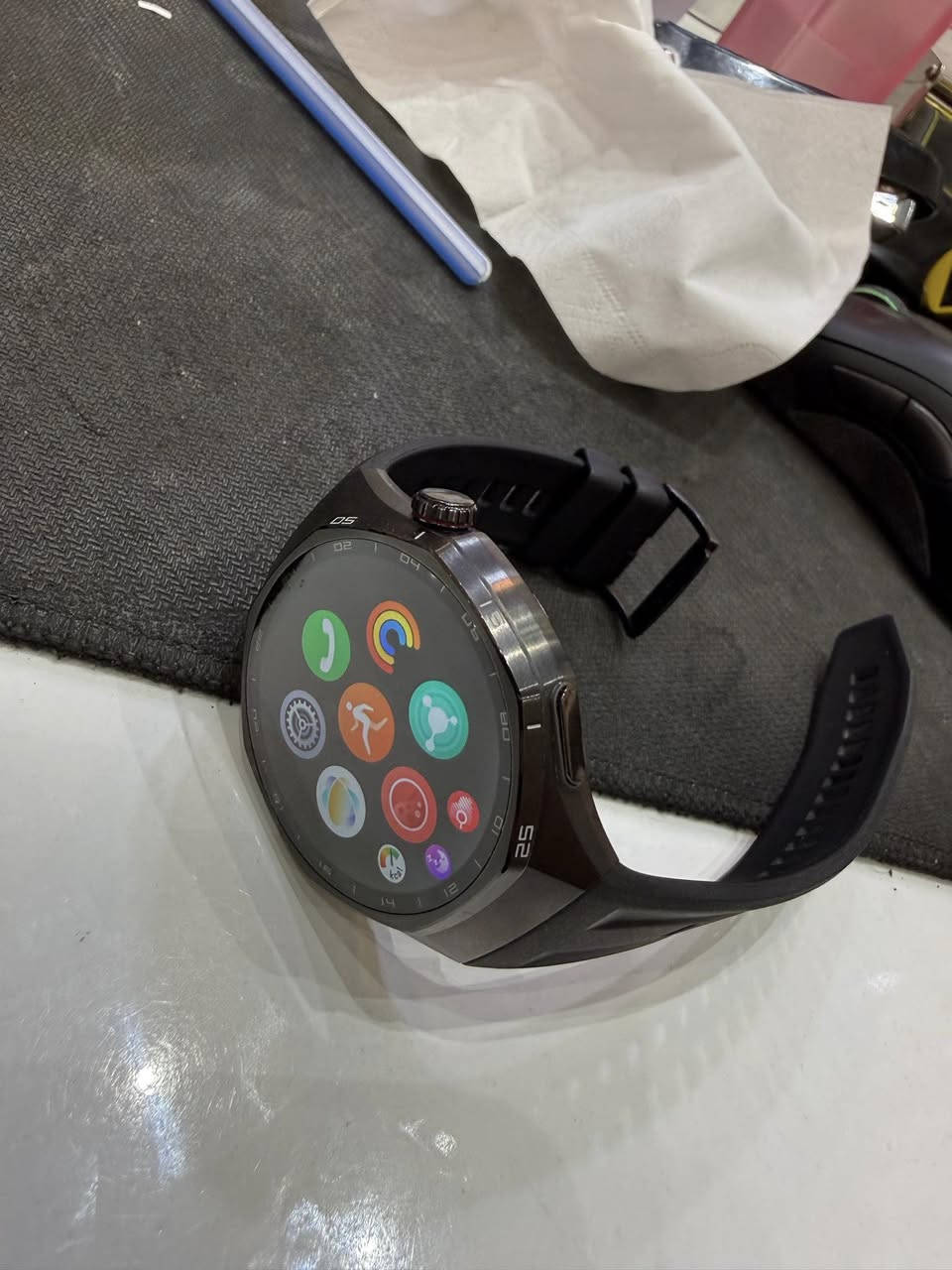 GT6 pro 
كلش نضيفة
وياها سير تيتانيوم  اضافي مشتريه 
مراوس بساعة ابل جيل عاشر او١١


**إذا كنت صاحب هذا الإعلان وتريد حذفه لأي سبب، رجاءا أرسل رسالة إلى الدعم الفني**