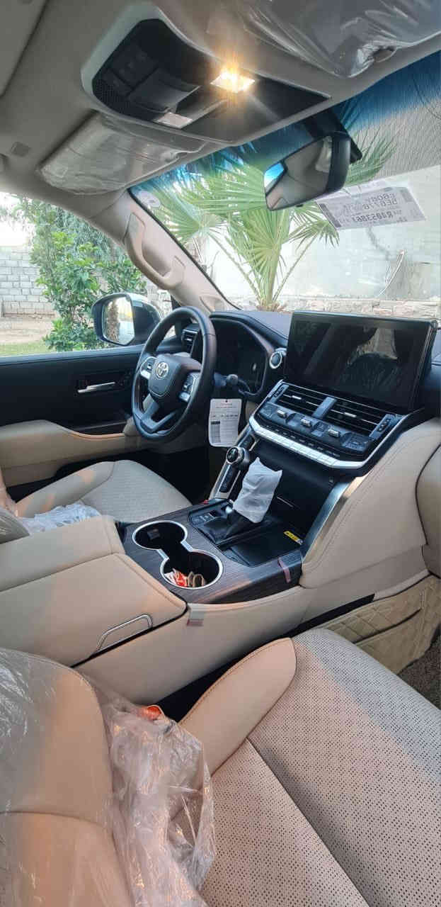 السلام عليكم
Land Cruiser 2024 vx limited 
شركة sas بعدها داخل الضمان
ماشية 8500km
فول مواصفات تنفس طبيعي
مغلفة PPf بالكامل
مع تغليف ارضية كامل 
السعر 830$ 
مكانها الموصل
***********
