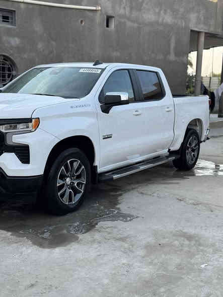 السلام عليكم مكلف بالنشر 
سلفرادو مديل 2025 
بدي قصير باب طويل 
فئه LT 
ماشيه 1000 فقط 
كتاب شهداء وكاله عامه ب اسم اخته 
بيه بس البنيد صبغ و جم مكان بي بارد 
السعر 290 قفل 
الرقم ***********
رقم بصره محرك 5.3  8 سلندر
