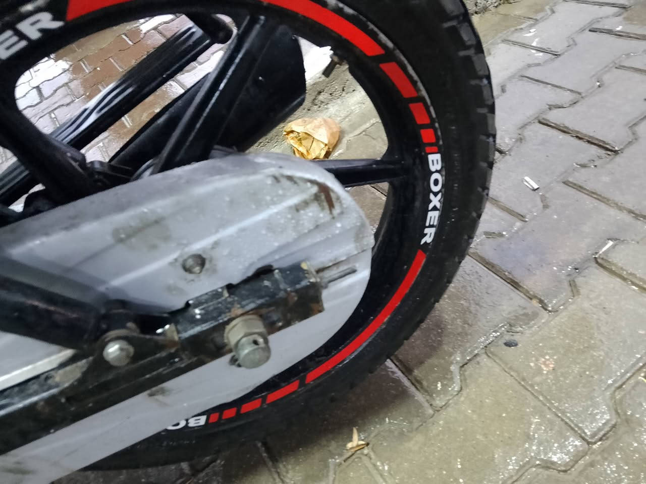 سلام عليكم دراجه بوكسر للبيع موديل 20 كامله مكمله مابيها كل عيب رقم اديالى مشروع وطني الشراي يجي خاص أو عل رقم *********** السعر مليون أو ٦٥٠ خاف واحد يكول ليش ما تذكر السعر تحياتي لجميع
