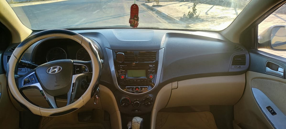 السلام عليكم ورحمه الله وبركاته سياره اكسنت للبيع موديل 2013 خليجي رقم بابل انجليزي مكان كربلاء السعر85 ورقه الاستفسار الاتصال على
هاتف ***********
