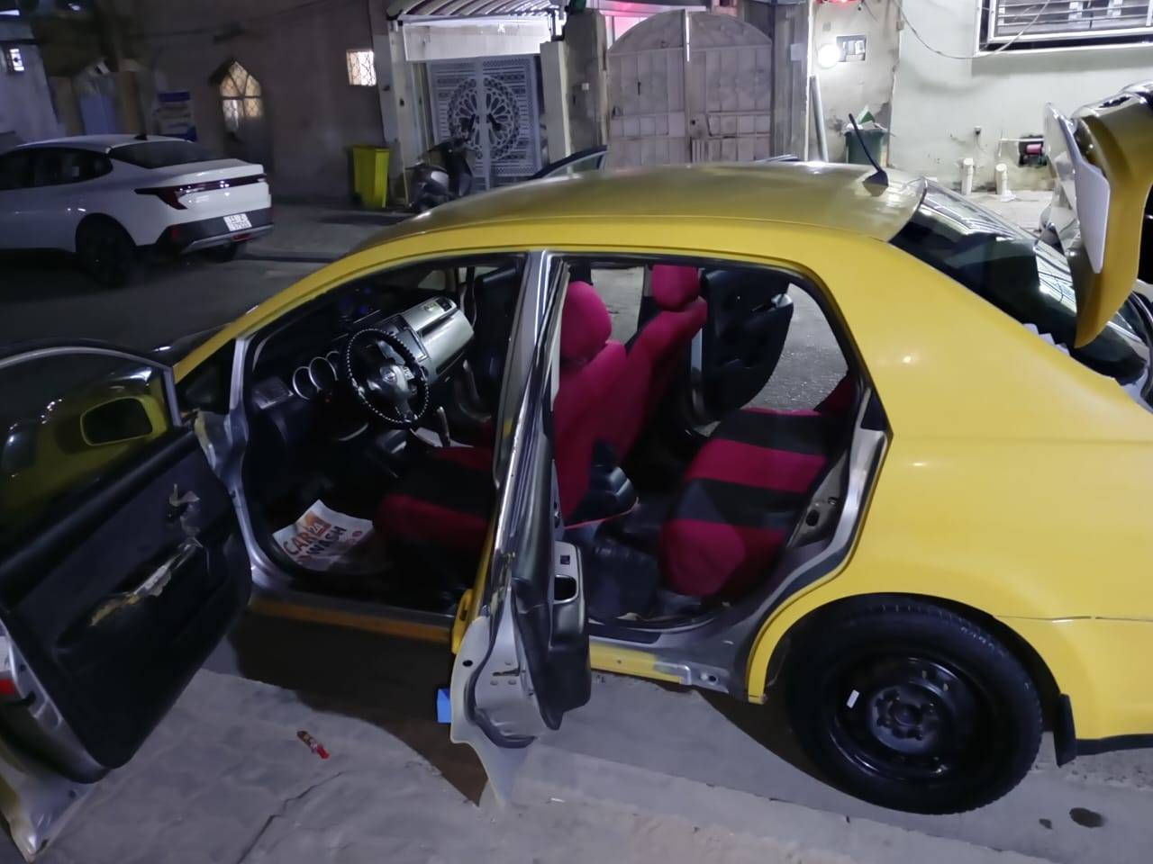 للبيع نيسان فيرسا موديل 2008 رقم بغداد الجديد مصفره هيئه وغرامات تخم تاير باتري كير محرك جاهزه مكاني كربلاء اتصال ع رقم ***********
