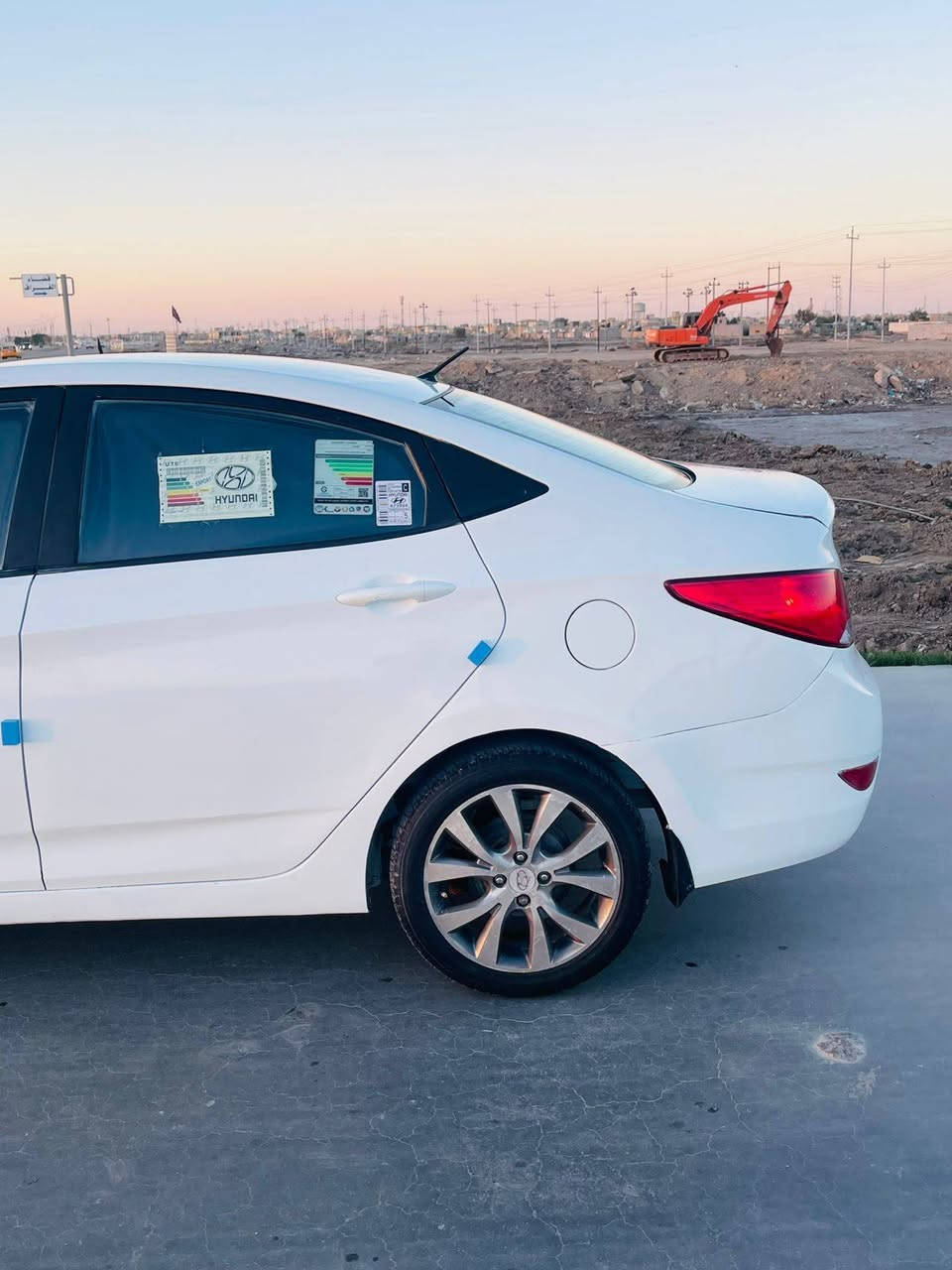 سلام عليكم 2014
اكسنت للبيع وارد خليجي 

مكينه ١٦٠٠ جديده 

السعر 78 وبيه مجال 

نص فول دواخل الونين 

ويل كروم  حداديه تخم  تلير 

شارع بل مري  تبريد ثلج 

سياره نضيفه  

بيه رشات صبغ  سياره استخدام شخصي 

مكان سياره ناصريه 

لاستفسار ***********
