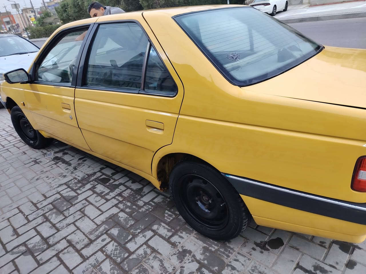 بيجو glx محور اوتوماتيك
بيجو محرك وكير بيكاجو 1500

السيارة جان بيها خياس ومعمر بقاعدة الدبل موضح بلصورة
مصبوغة حزام للجمالية

رقم بغداد انكليزي
مكان : بغداد تقاطع درويش حي الاعلام
***********
