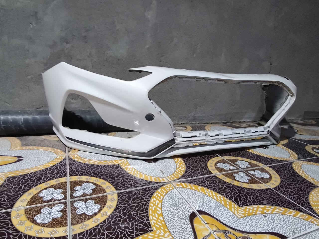 للبيع دعاميه سوناتا وارد خليجي لون ابيض صدفي موديل 18و 19  
***********
