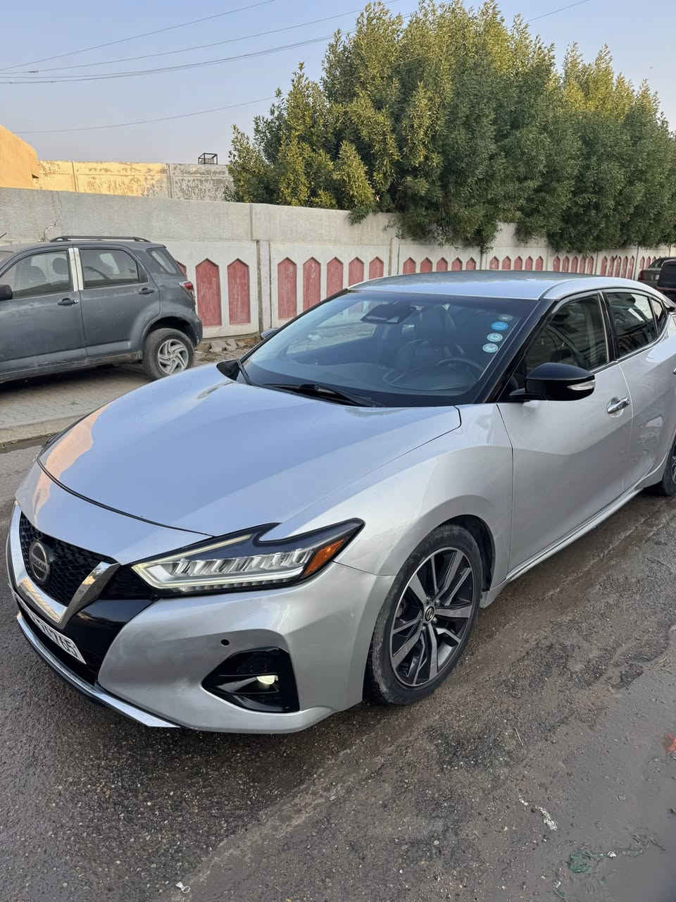 مرحبا حبايبي كل صور والسونار مسوي جديد كبل كم يوم موجود مع صور مكان سياره بغداد العامريه
سعر ١٣٥ وبيه مجال حك جيه
***********
نيسان مكسيما 2020 SV
لون سلفر 
رقم اربيل باسمنه مو باسم شركة وتحويل مباشر 
ضرر امريكا سرقه الجاملغات الامامي والبنيد مطبوغات بدون لا شاصي لا لغد لابدنه ... والصندوك صارت بيها ضربه بغداد
تبديل قبغ جنطه نفس لون وصبغ دعاميه خلفيه  ايرباك ستيرن سستم
تدفئه كشنات 
محرك 6 سلندر 3.500 
كير 8 نمرا 
رادار امامي + حساسات امامي 
 تشغيل بصمه تشغيل عن بعد ابواب بصمه لايت وكشافات بكلايت فول led حساسات خلفيه + كامرا  
نقطه عمياء 
تبريد قطعتين 
كشنات جلد 
صدر امامي خلقي جديد 
منظومة بانزين + منظومة هواء ادامة كامله 
ماشيه 154.000 كيلو
