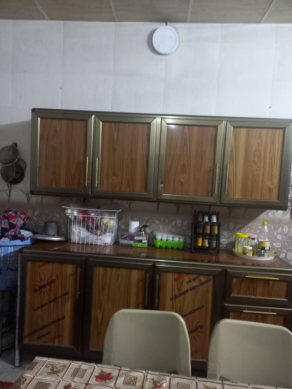 السلام عليكم
وملحق وسنك للبيع مكانهم  الغزاليه


**إذا كنت صاحب هذا الإعلان وتريد حذفه لأي سبب، رجاءا أرسل رسالة إلى الدعم الفني**