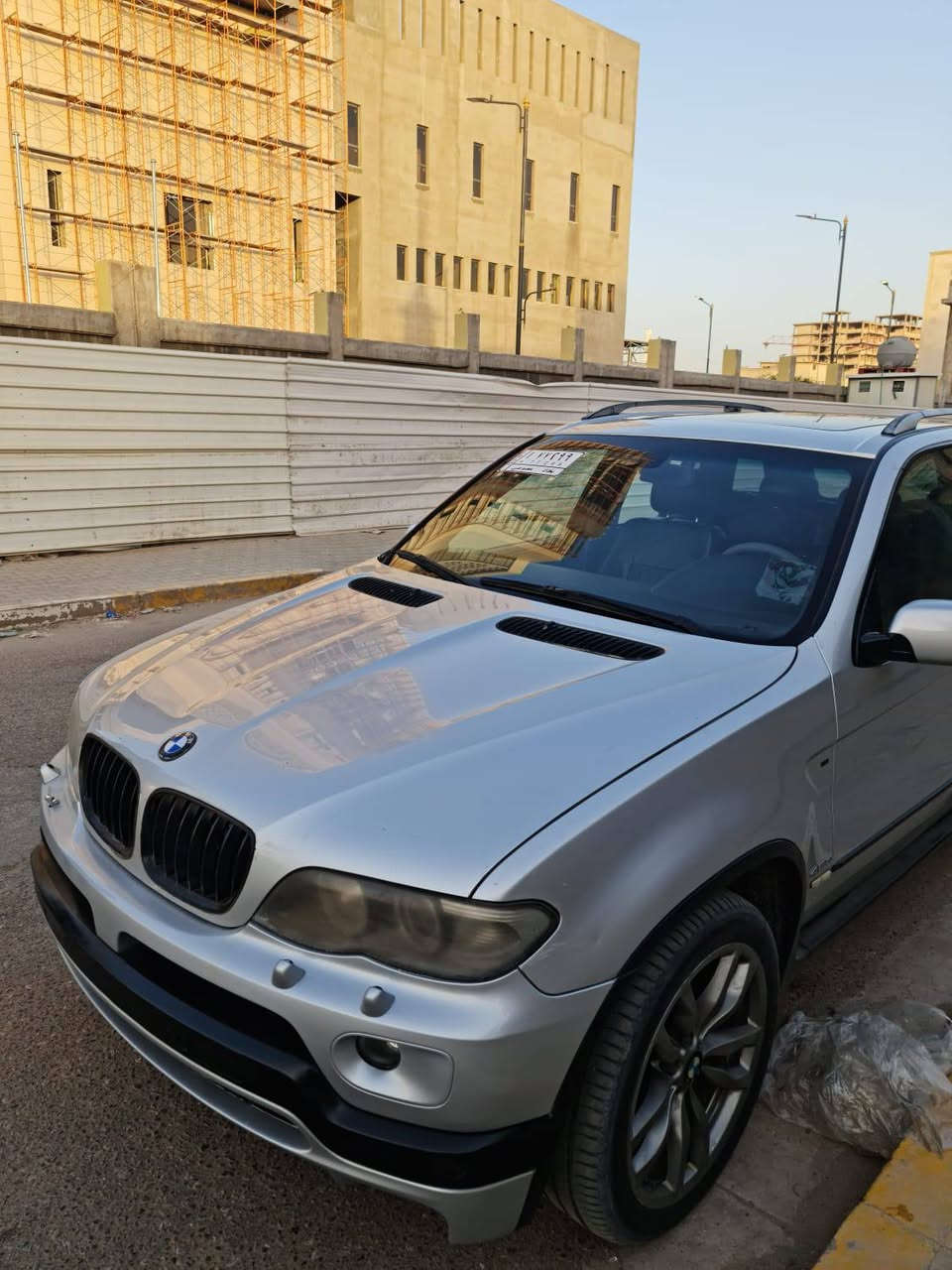 السلام عليكم  اخوان بي إم إكس فايف اشنايزر السياره جديده كلش قطعه نادره فول مواصفات السياره رياضيه وشبابيه حداده جديده تخم تأير  جديد تبريد شغال بسمي  السياره لاصبغ ولا ضربه ماناقصها شي مفوله على اخير حبايه مكاني بصره أبو الخصيب حمدان رقم الهاتف *********** السعر 105
