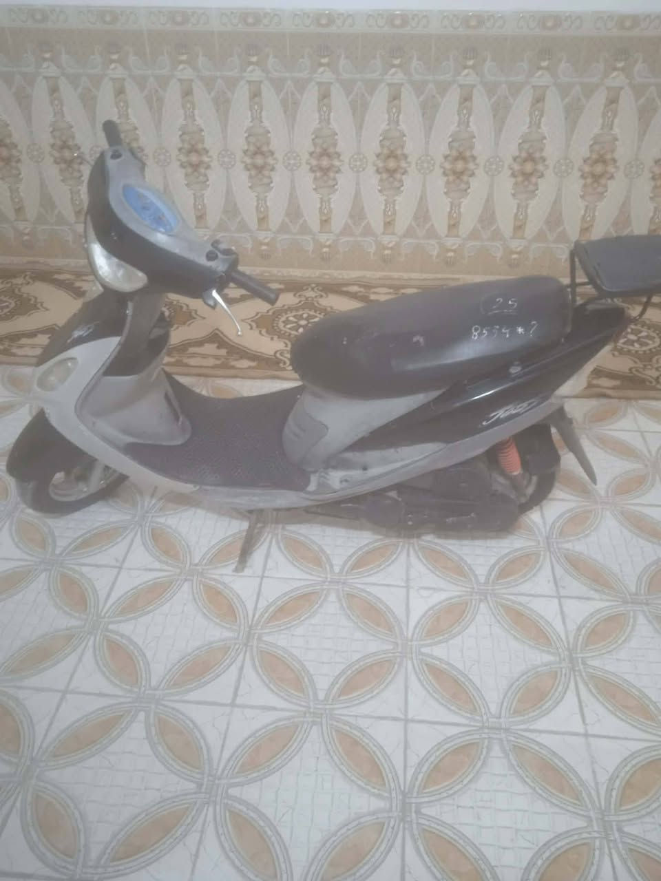 للبيع مفتوحه وأشر مال كور فقط شغال كلشي السعر 450 وبيه مجال نضيفه انضف من صوره سلف وعداد عاطل مكاني جسر الثوره


**إذا كنت صاحب هذا الإعلان وتريد حذفه لأي سبب، رجاءا أرسل رسالة إلى الدعم الفني**