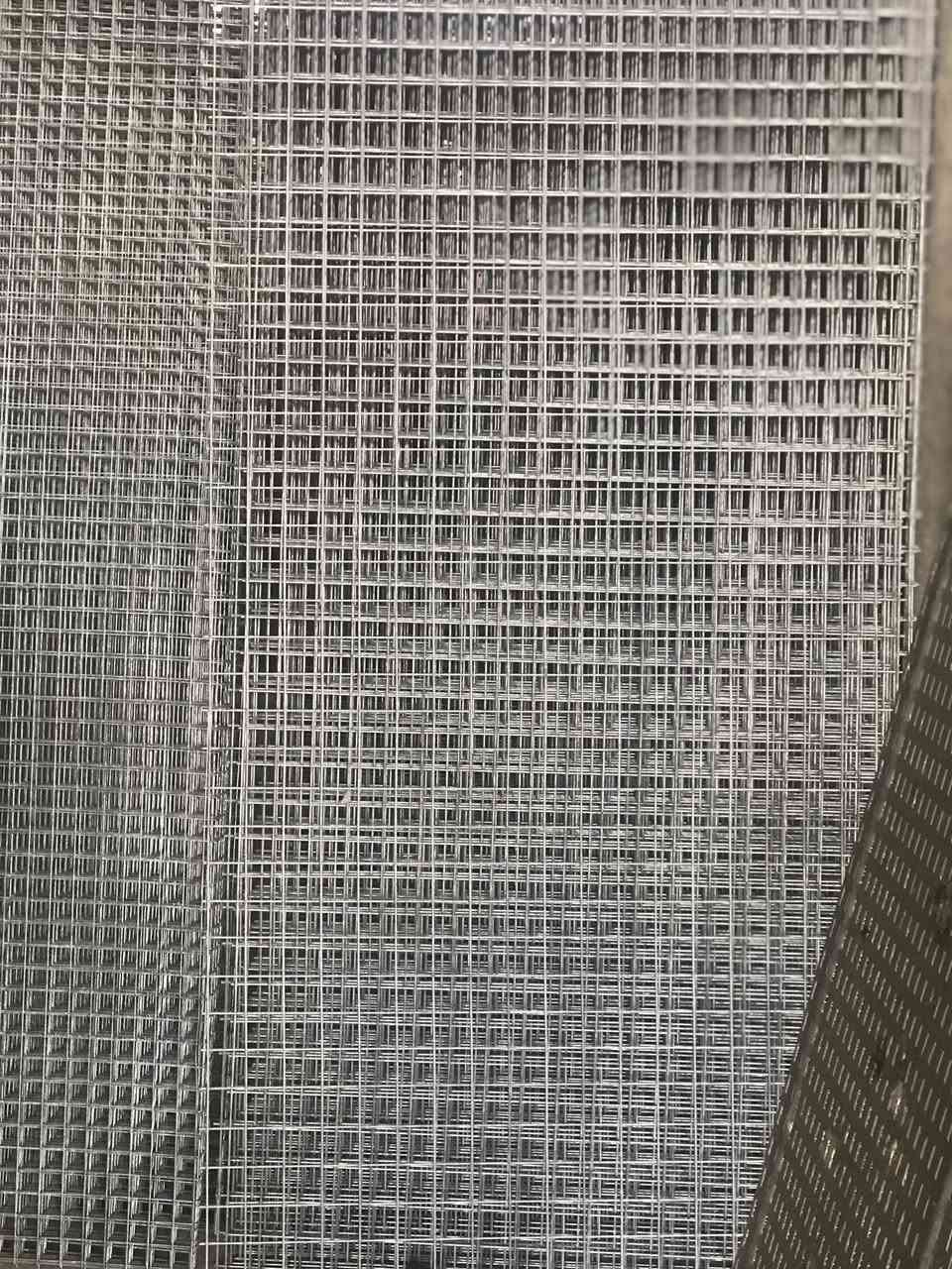 وصلتنا وجبه جديدة من انواع سيم
العنوان شارع البواري مقابيل الدكتورة ولاء

‭٠٧٥٠ ٩٠٨ ٦٤٢٨‬
