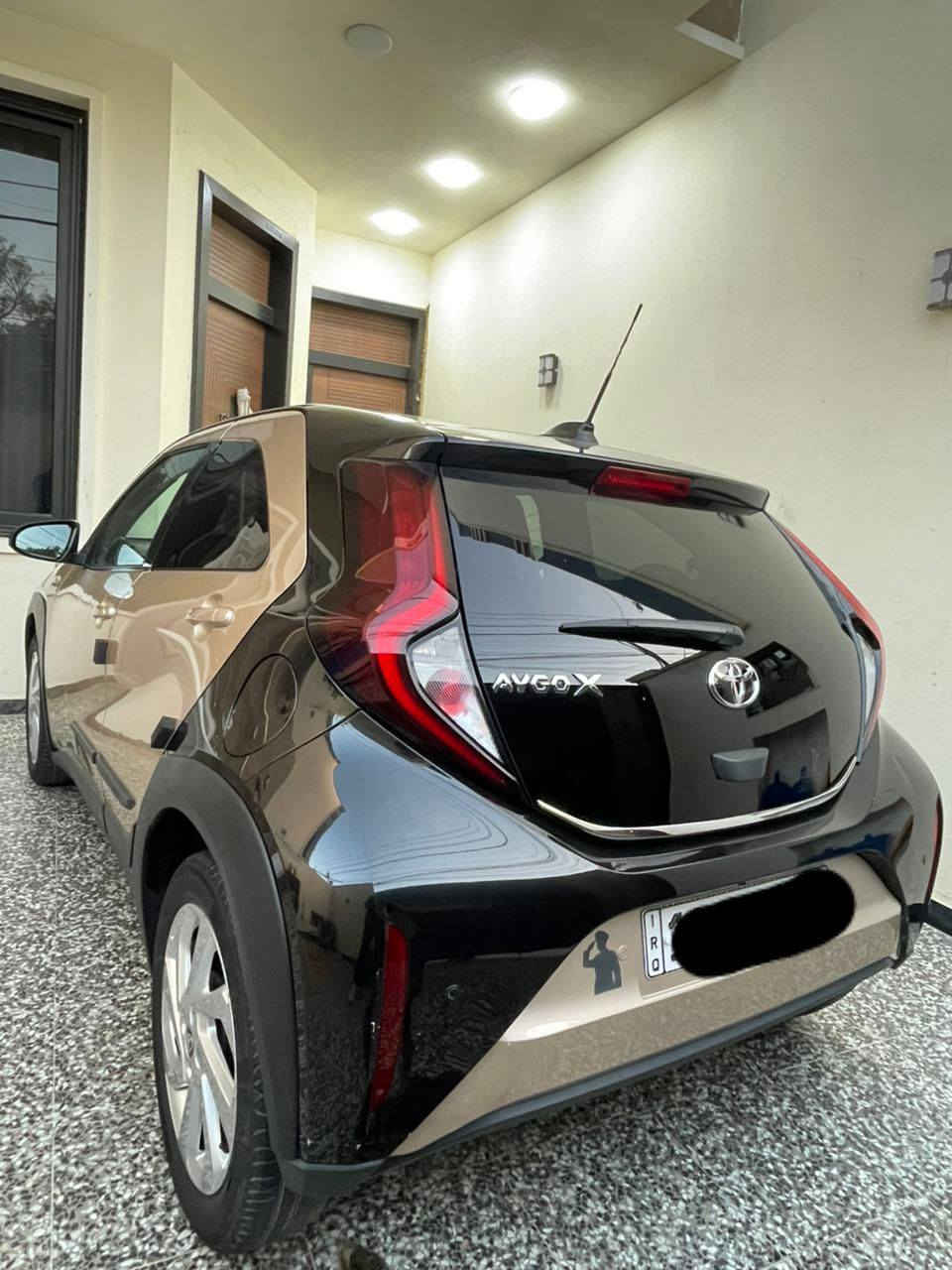 للبيع تويوتا أيكوX ياباني أصل موديل 2022 
السياره وارد خليجي كفاله عامه من الضربه والصبغ والتبديل بيها بارد فقط السياره جديده وجاهزه بحالة الوكالة بدون اي نقص تبريد ثلج محرك كير حداده بحالة الوكالة السياره رقم بغداد الجديد بأسمي تحويل مباشر 
السعر 120 
للأستفسار ***********
