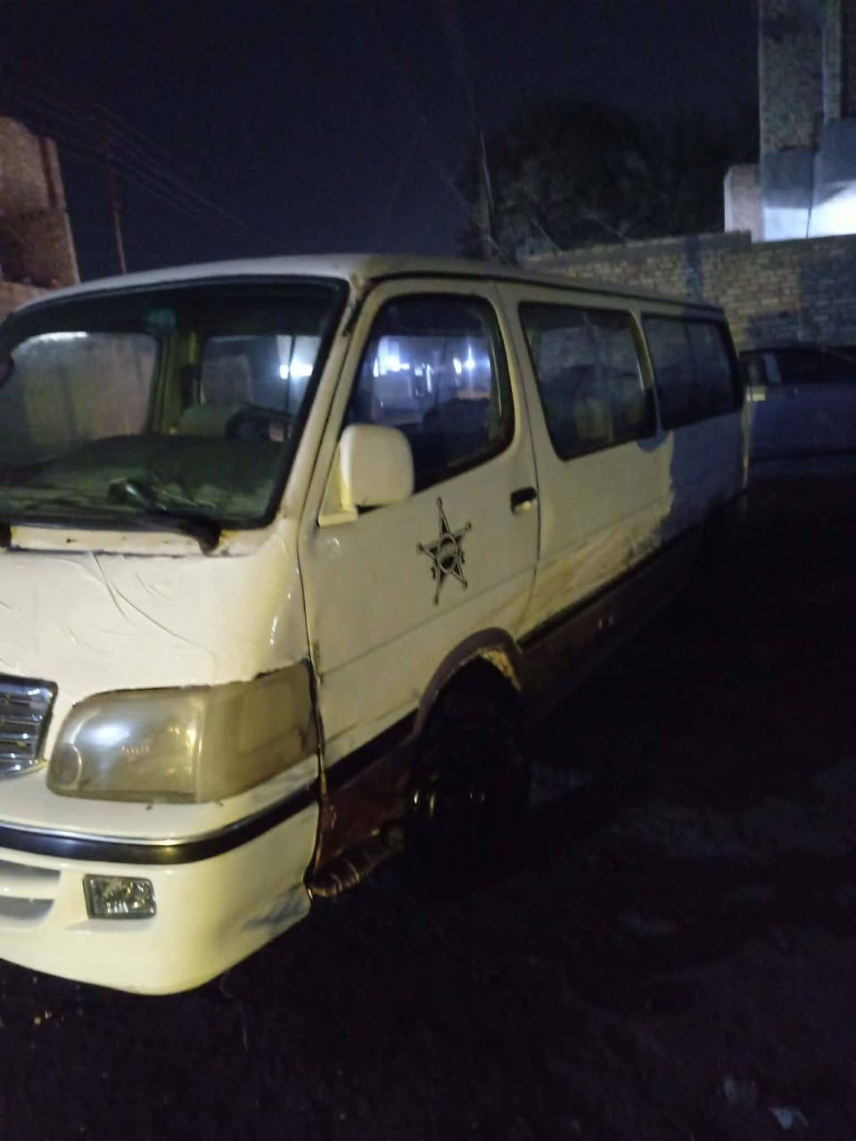 السلام عليكم فتون ديرالطويله 2010 رقم بغداد احمر تحويل ثاني يوم السيارة شغاله وتمشي نقصهه   باتري اتعهدلك اصوليات فقط و السيارة كدام العين السعر 28وبيهه مجال
***********
