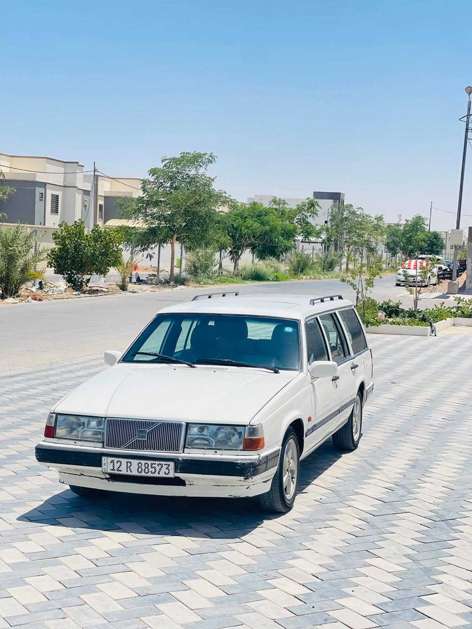 السلام عليكم فالفو للبيع موديل 1991فتحة سقف بريك نضامABSمكينه وكير وحداديه كله جديد تدفئه شغاله تبريد ثلج العنوان النجف حي النداءالسعر65وبيه مجال السياره بأسمي رقم دولي لسنة 2031للاستفسار اكثر***********

