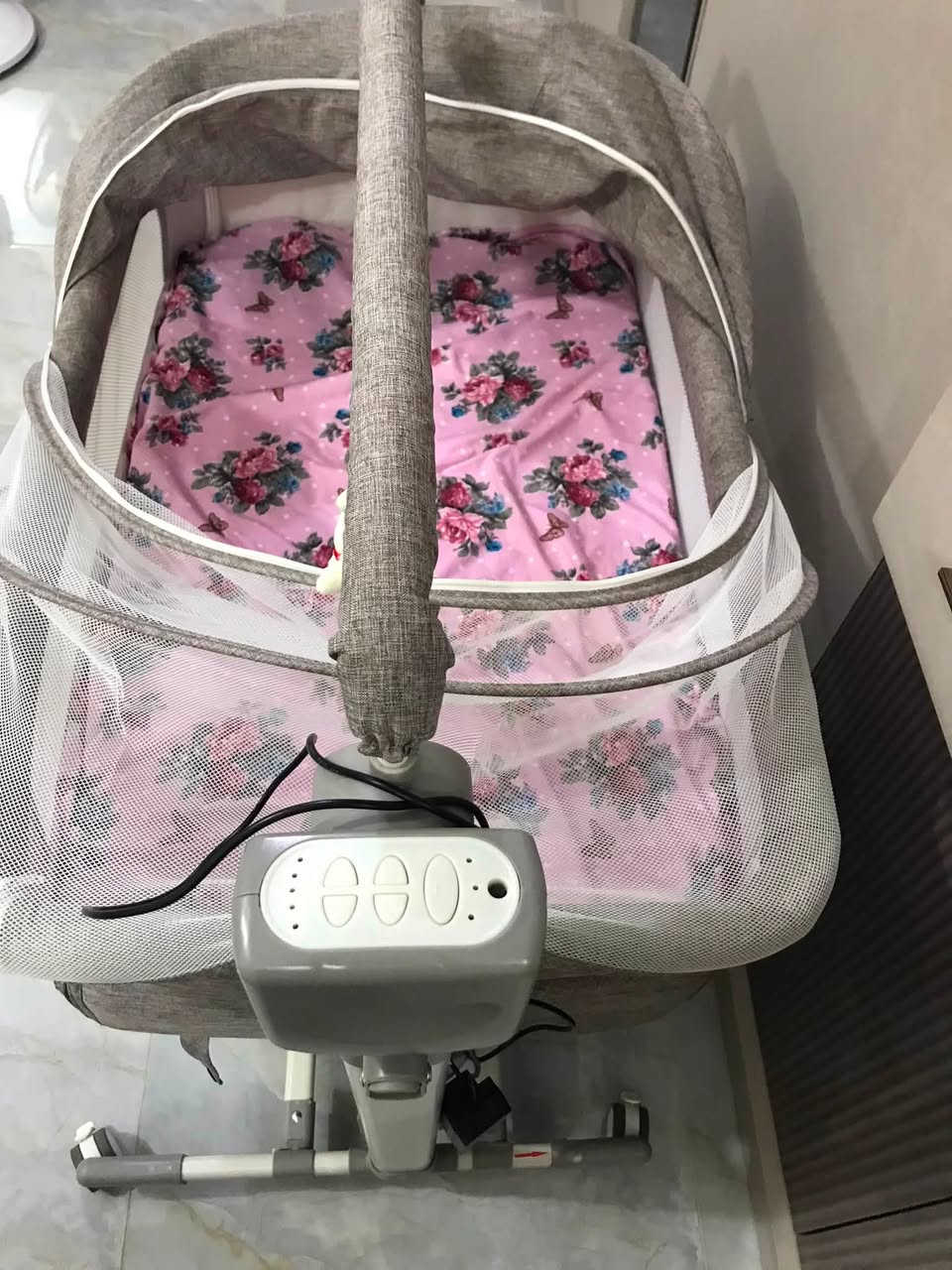 هزاز كهرباءي للبيع استخدام قليل جدآ
ريمونت و5 سرع مع موسيقى وبلوتوث مع دوشك اسفنج ضغط مع ناموسية وسلت ملابس يتعله ويتنصه وسحاب ينفتح من جهه 
السعررر 135


**إذا كنت صاحب هذا الإعلان وتريد حذفه لأي سبب، رجاءا أرسل رسالة إلى الدعم الفني**