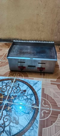 كريل. بركر. استعمال قليل عل فحص. ابو الجداحه. سعر 250. 07766653613