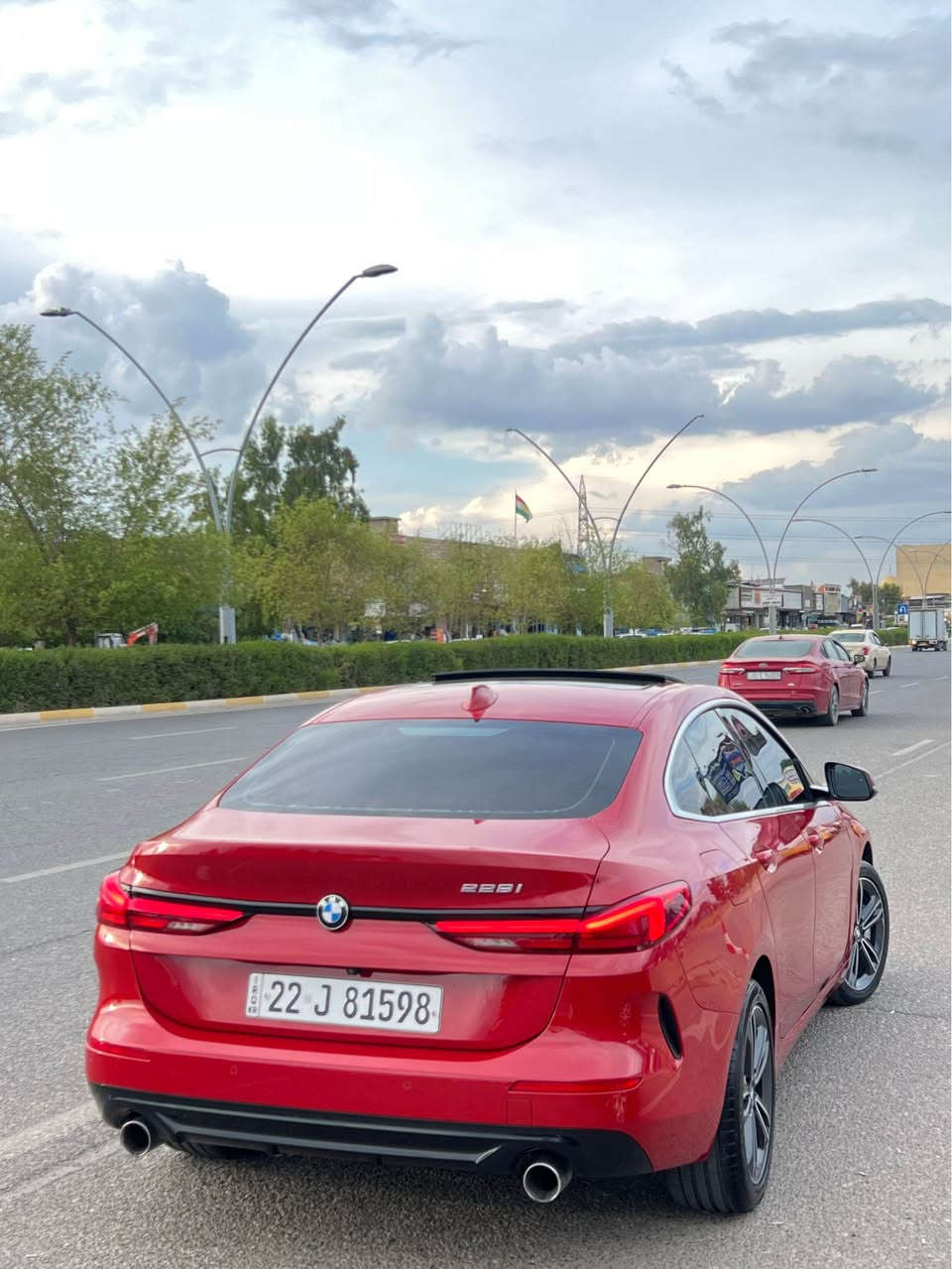 BMW ٢٠٢١ 
سيارةكة كلين داخيل بوة 
ليرة دوو دةرگاي سكني 
نيو نيو سبوغة 
بي زؤري بي ارباك 
دعاميةكانيشي سبوغي نية 
٤٠ ميل رؤيشتية 
سيارةكة گير مةكينة بةشةرت 
خةتي جادة رادارة 
بانوراماية 
سيارةكة زؤر جوانة 
***********واتساب كورةك أربيل, العراق
