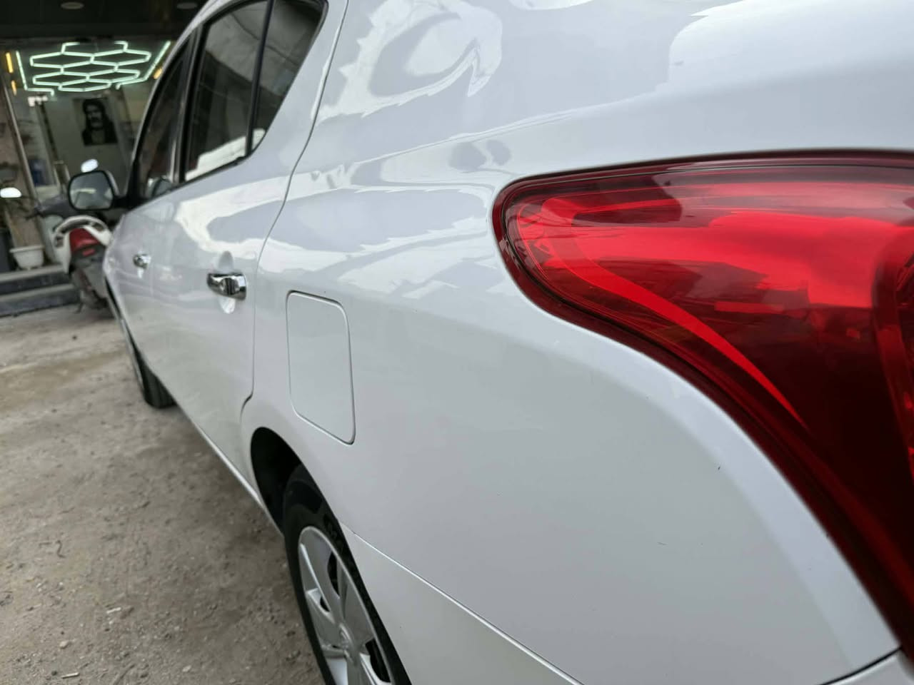 سلام عليكم البيع سني هندي موديل 2020 ماشيه 60 الف مكفوله كفاله عامه من ضربه بارد صبغ تبديل مكينه  كير وضع شركه بسمي سياره مكاني بغداد ***********
