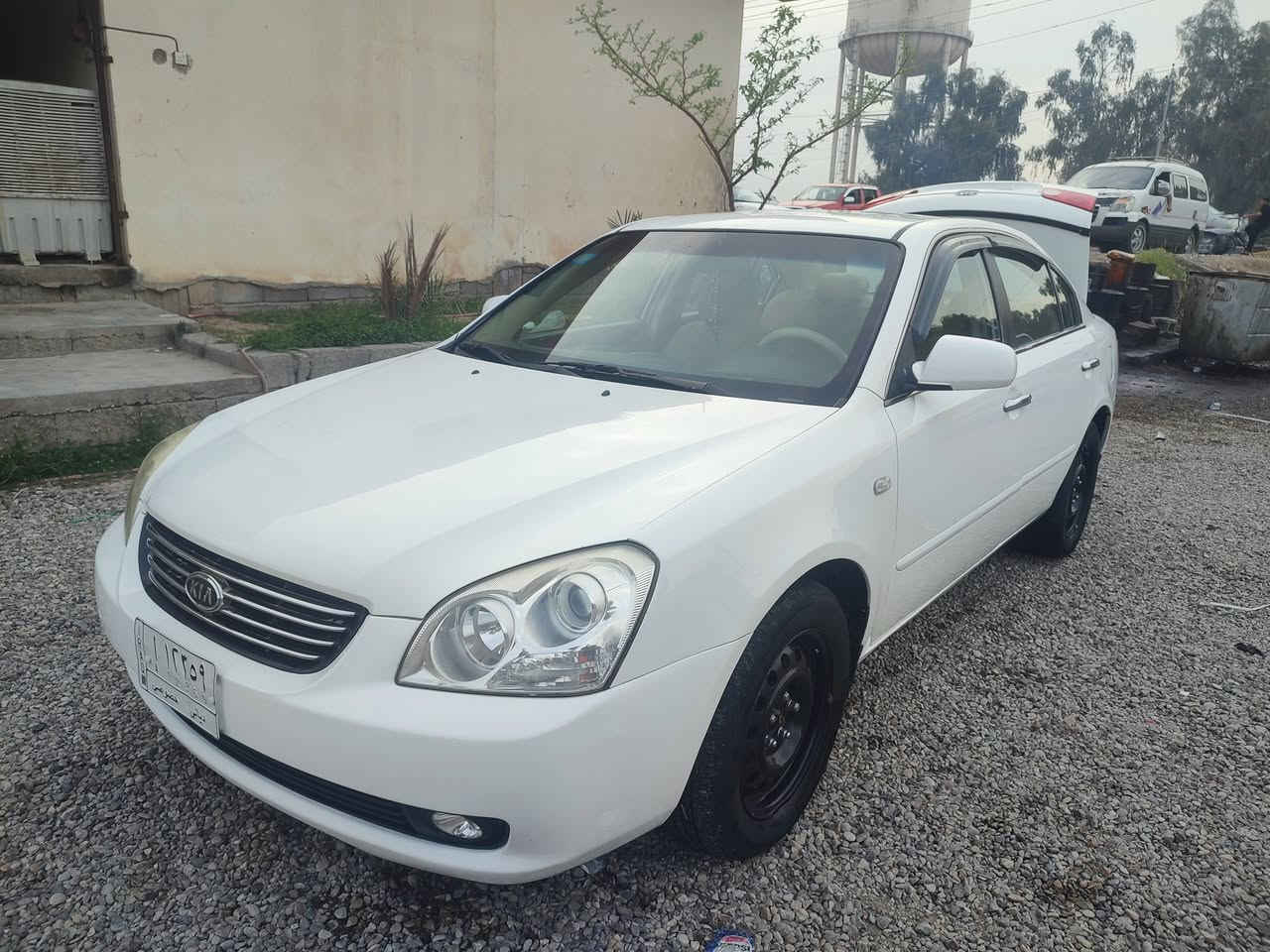 السلام عليكم.. 
اوبتما 2008 امريكي 
سياره كير ومحرك شرط تبريد ثلج خير من لله حداديه قبل 3 اشهر كملتهه كله جديد  رقم ديالى تحويل ثاني يوم سنويه 2028  سياره بيهه حزام صبغ بيهه طخه من وره جامرلوغ وبيهه ضربه لغد لا كص ولا تعديل موضح بلصوره السعر 82 وبيهه مجال حك الجيه مكان السياره ديالى خالص ناحية السلام رقم هاتف *********** @إشارة
