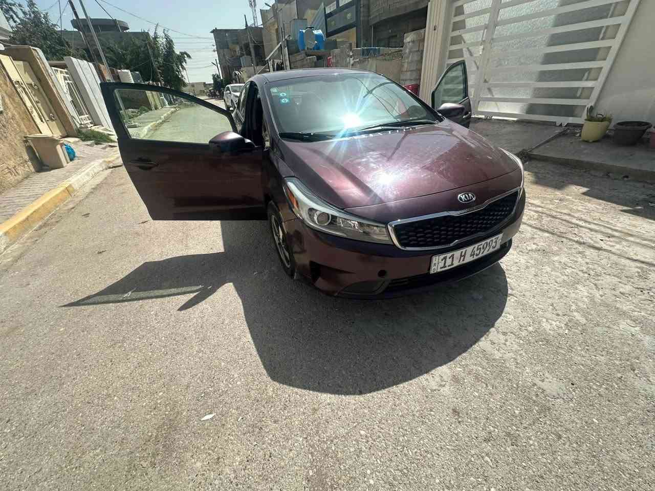 كيا فورتي 2017 وارد امريكي للبيع فقط
بدون ضرر فقط كلير بدون معجون ولا حادث فقط كلير اربع قطع من امريكا السياره داخله للعراق بدون ضربه 
كير محرك حداديه كله بشرط 
محرك 2000 دوش 
مكاني ديالى بعقوبه 
السعر (105)
للاتصال والاستفسار (***********)

