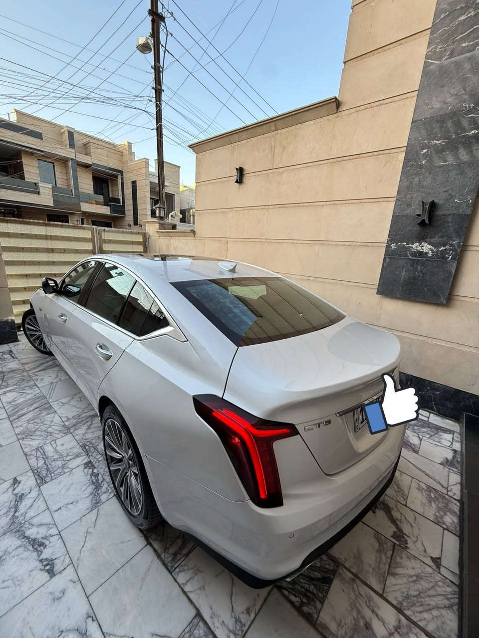 السلام وعليكم
للبيع  2020 CADILLAC CT5, PREMIUM LUXURY
 محرك 6سلندرCT5 تون تيربو عليهة طلقات من الشركة وبرمجة من الشركة يعني بأختصارة السيارة صاروخ وتجي  فئة LUXURY اعلى فئة فول مواصفات وتجي داخل اسبرسو السيارة فول الفول  اعلى فئة LUXURY
رقم بغداد الجديد بأسمنة تحويل ثاني يوم
ماشية 52000km

المواصفات:-
بصمة تشغيل
تشغيل عن بعد
بصمة ابواب فتح وقفل 
بصمة صندوق
انارة ترحيب علامة كديلاك
تحكم استيرن 
شفتات استيرن 
كروز سرعة
٤ ابواب بصمة
رادارات امامي خلفي وقوف ذاتي
نقط عمياء 
قيادة ذاتية
داتاشو ثلاث انظمة عرض 
بانوراما
يدات ابواب انارة 
انارة داخلية محيطية للابواب وعند الارجل
شاحن لاسلكي
مستشعرات جانبية
ماوس تحكم بالشاشة
قطعتين تبريد ومناخ منفصل
كشن هزاز 
كشن السايق خزن ميموري 
كشنات امامية كهرباء
كشنات امامية كهرباء
داخل جلد اسبرسو 
دشبول صاج والابواب صاج 
تدفئة استيرن 
هندبريك كهرباء 
اوتو ستوب 
اوتو هولد 
لايتات امامي زنون 
ليدات امامي 
بكلايت ليد 
4انضمة قيادة
حساسات امامي خلفي
سستم صوت بوس 
نظام gbs
شاشة جبيرة بلوتوث تايب سي اواكس 
اريل نفكيشن
حساس تايرات 
تراكشن 
دفع خلفي 
محرك 3000 تون تيربو
تخم تاير جديد 
ويل كب حجم٢٠ 
اشاير بالمري 

السيارة بيهة هواي مواصفات مذاكرهن
السيارة ضرر جدن خفيف خشم البنيد
وجاملغ صبغ بدون دواخل ايرباك فقط 
استيرن وراجع سستم شرط الفحص 
محرك كير مكفولات دهن كل جديد
السيارة مابيهة اي نواقص كاملة مكملة
اي استفسار تعال خاص 
او اتصل ***********
عنوان بغداد حي الخضراء
