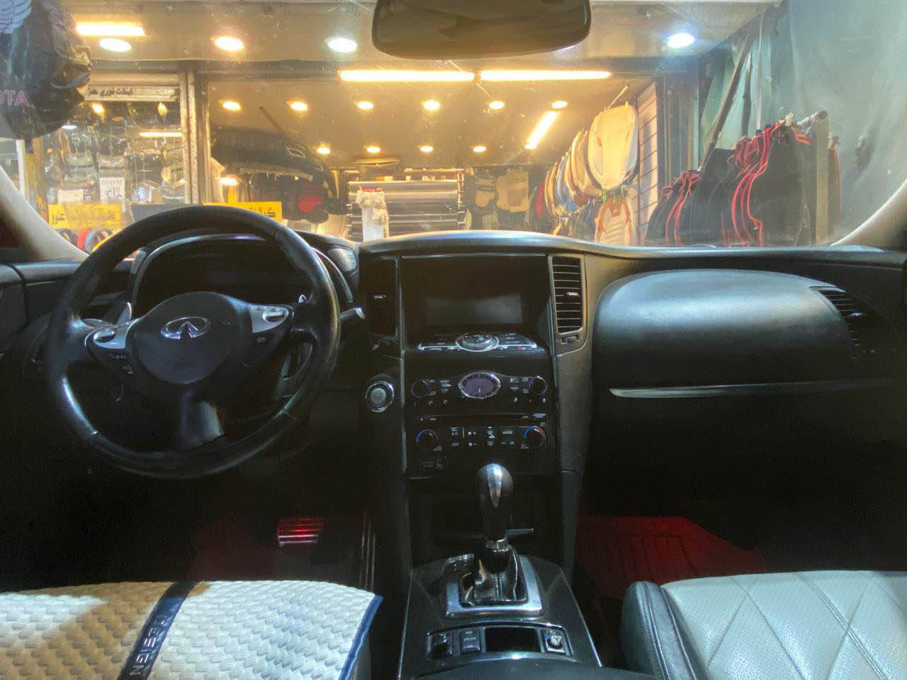 للبيع 

انفنتي FX35 موديل 2009 ماشية 94 الف ميل

امريكي داخلة كلين

هنا بيها كم قطعة صبغ

فول مواصفات السيارة 

***********

السعر 107 بغداد, العراق
