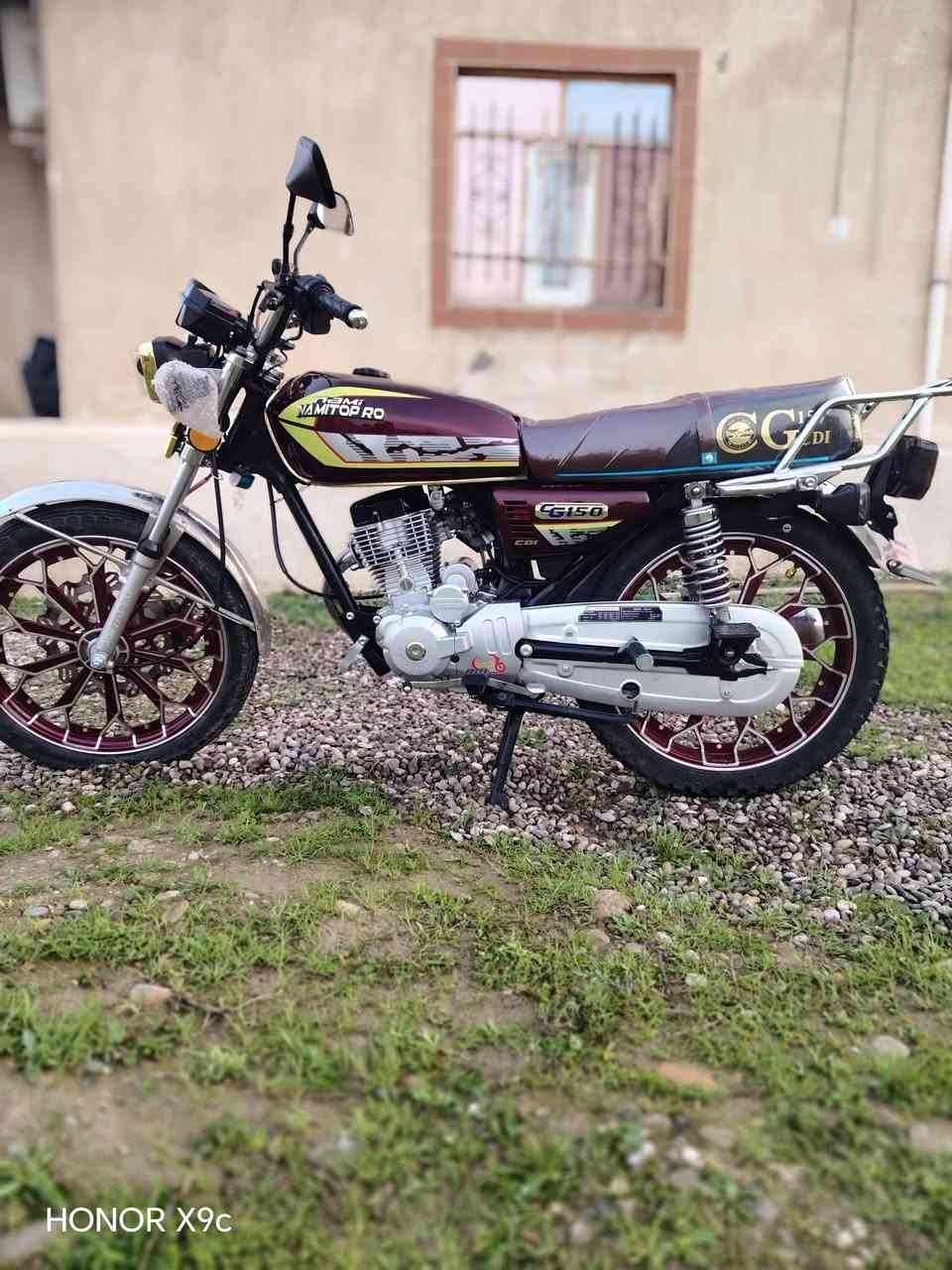 ماطور نامه برو موديل25 للبيع السعر 800قفل المكان الحود اذا مو شراي لا تتصل.. ***********
