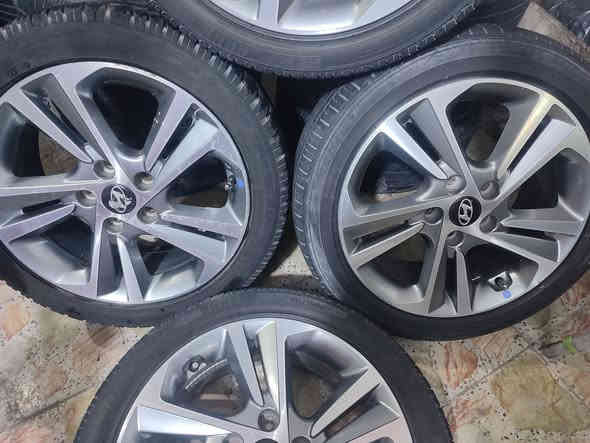 تخم ويل كب كروم كوري الاصلي ابو الختم حجم 17شرط الفحص بلبلنص لاعواج ولاتصليح فول نضافه مال النترا موديل 18يرهم جميع الكوري مع تخم تاير حجم 17.45.225نضافه 70بلميه بيع او مراوس السعر 300قفل مكاني نجف مكتب الرشيد ***********
