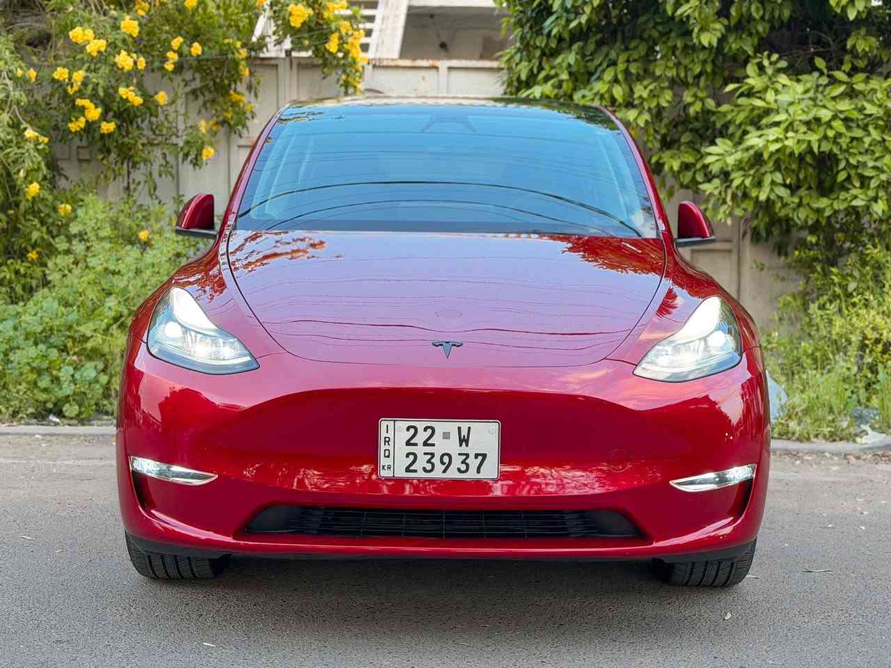 Tesla Model Y - Dual Long Range
الموديل:- 2025 
العداد:- 8.000Mile فقط

أون لاين أخر تحديث + فون كي

الحادث:- 

- الغرفه مفصخه ومشدوده نفسها
بأستثناء الجنطة الخلفية تبديل + صبغ

- بدون أيرباك او دواخل

- ( صور الحادث مرفقة )،

عليها أضافات من امريكا
١- دمامات بالسماعات الامامية 
٢- شاشة تحكم خلفية
٣- أناره بالأبواب 

السعر 23.500$

رقم أربيل وتحويل مباشر
الموقع بغداد الاعظمية

للأستفسار ***********
