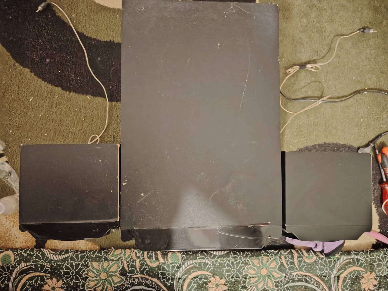 السلام عليكم
من رخصه الادمن
مضخم صوت كلش جديد وحلو وشغال بلوتوث +
اواكس وبي منافذ فلاش ورام ومايكات  يعني شي مرتب
الدمام مالته قوي
حبايب منل اخير  ٦٠ الف 🔐
موجود واتس ومسنجر
***********
