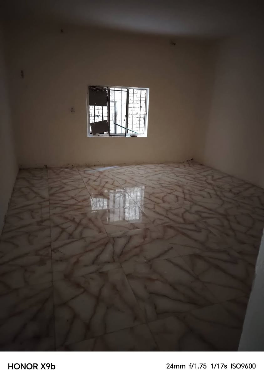 يوجد لدينا
دار الإيجار طابقين

اربع غرف نوم و استقبال كلدور و مطبخ مجمع صحيات

سعر الاجار 375 الف

حله حي العسكري خلف ام حميد الوكيلة

للاستفسار الاتصال على الرقم ***********
