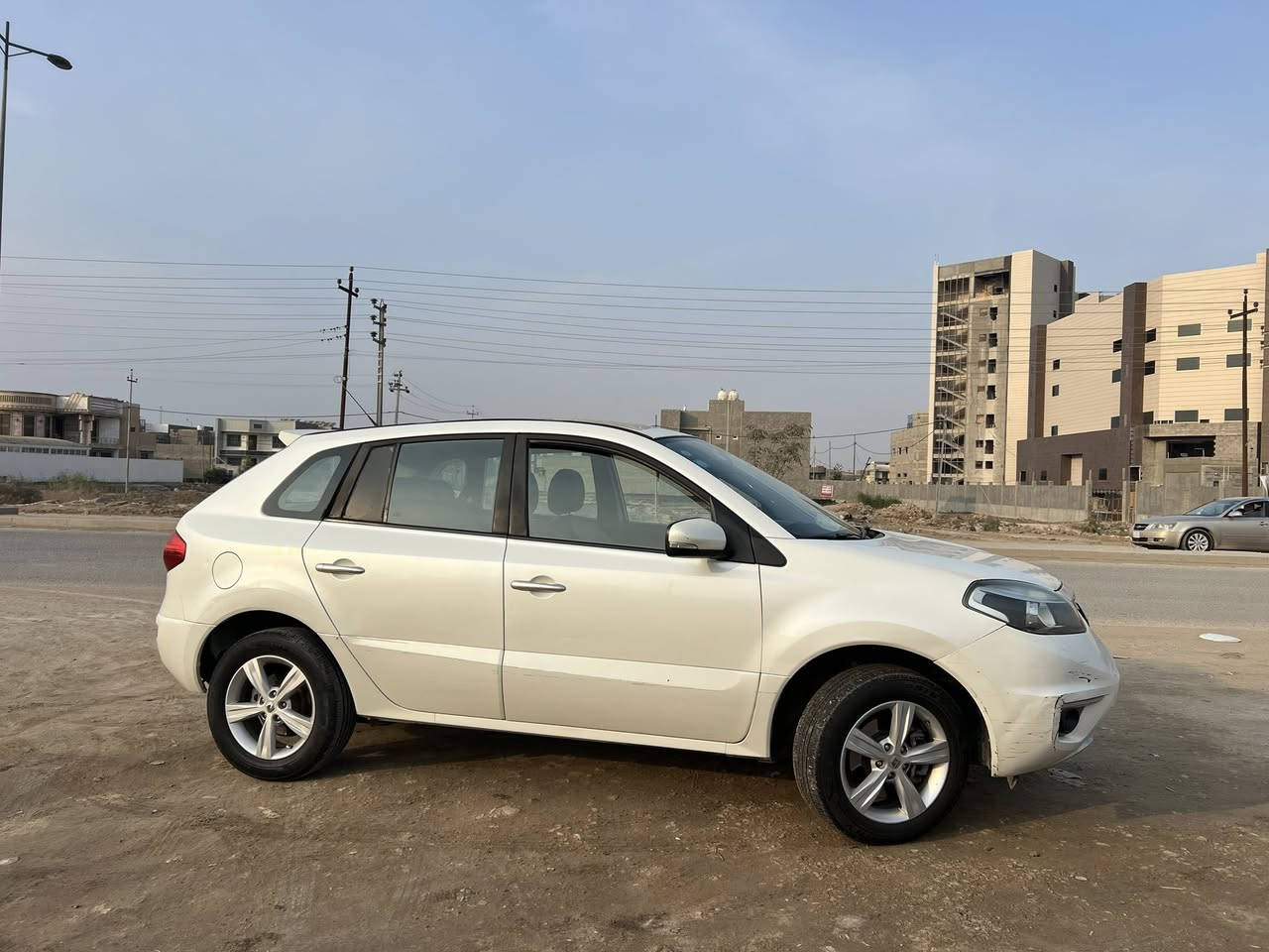 رينو كوليوس 2013 
الشركة العامة 
كلين بدون ضرر 
رقم بغداد 
مكان السياره حله 
السعر 95 ورقه
ه/***********
