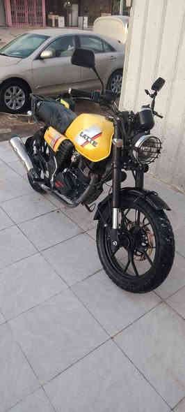 باجر جمعه والصلاة على محمد دايوان لايتي للبيع موديل ٢٠٢٣ كير مكينه ضفيره كفاله ماعده يحتاج للدبلات الاماميه تجفيت ومتكلف ٣٠ ألف وبيها مجال تمشيك بعد سنه وباقي الدراجه مابيها نقص برغي تعال وترايك للبصره الدراجه مرقمه ديالى الرقم الإنكليزي الجديد مشروع وطني وين مجان تكدر تحول تحويلك ثاني يوم الدراجه مداريها دهن كله لوكومولي الدراجه رايدها ب مليونين و٧٠٠ وبيها مجال حك الجيه والي ميعرف بل لايتي يعبر المنشور 
*********** موجود خط و واتساب مكاني بغداد
