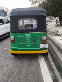 توكتوك • ثلاث عجلات