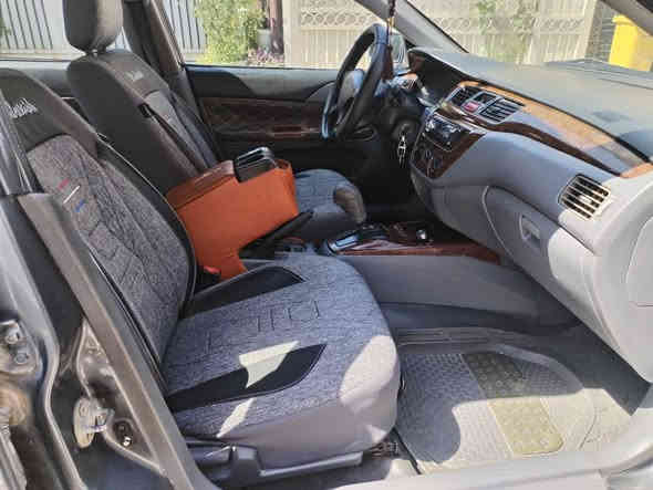 السلام عليكم لانسر موديل ٢٠٠٦ للبيع رقم بغداد انكليزي بسمي سنويه لل ٢٠٣٠ مصبوغه عام عدا القماره بيها طخه بالجاملغ الامامي والخلفي جوه البك لايت محرك ٢٠٠٠ ممتاز كير AT ابو الولف المرغوب صدر ممتاز جديد راديتر جديد تخم تاير جديد مابيها اي نقص فقط كمبريسر التبريد واكف للاستفسار الاتصال على الرقم *********** مكاني بغداد الغزاليه السعر 64 ورقه وبيها مجال جدا بسيط
