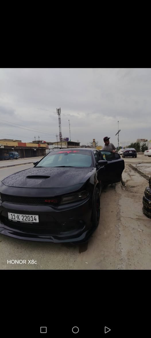 ألسلام عليكم بيع مستعجل
بالعافية ع ياخذهه مكان بغداد. السعر 178 وبيه مجال ***********جارجر موديل 2019أصل رقم جديد 11بغداد حادث بسيط جاملغ وباب فقط شواصي ولغد دواخل سياره بدون ايرباك ماطاك مكفولة بيها شخط بالعراق باب وجاملغ خلفي سونار مرفق حجم المحرك 3600فول مواصفات ماعده الفتحه سقف روز رايز نشرة دشبول تشغيل عن بعد بصمه صندوق ابواب  كامرة حساس خلفي امامي كشن كهربائي كير طيارة ✈️ كزوز رياضي كورسا صوت تحكم ريمونت  وتحكم اربع جهات مثبت سرعه ويل نجمة أصلي لايت ابيض ❄️ رادار جانبي سيارة محدثة كت كامل جيتي 
ستدات طلقه والسياره مصروف عليهه أو مراوس بسوناته حديث أو النترة ✅
