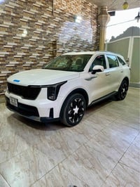 سورنتو ٢٠٢٥ • ٦ سلندر • رقم البصرة