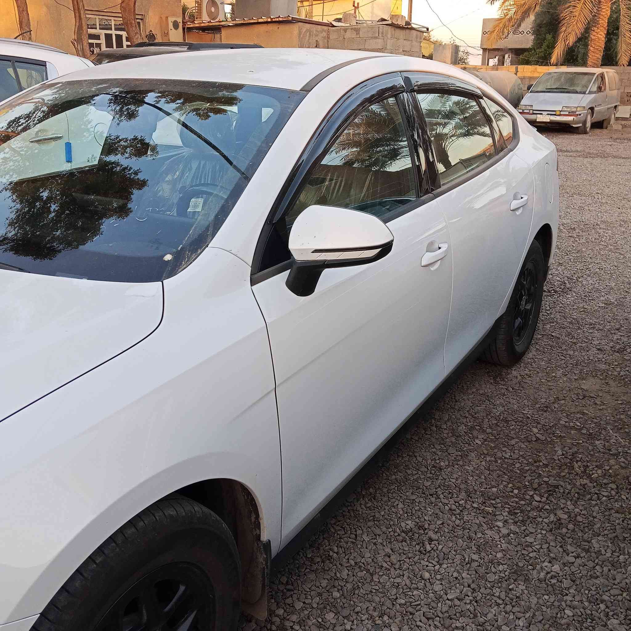 بي واي دي
الموديل 2025
ماشيه 6000الف 
الرقم بغداد 
كفاله عامه 
الموصفات معروفه 
برمجه كاملا عربي 
مدوشمه الكعيات 
مدوشمه الصندوق
مخلفن الستيرن 
كل ملاحقات موجوده شاحنه المنفاخ المثلث 
السعر 121ورقه كامله جاهزه بس تركب
***********
