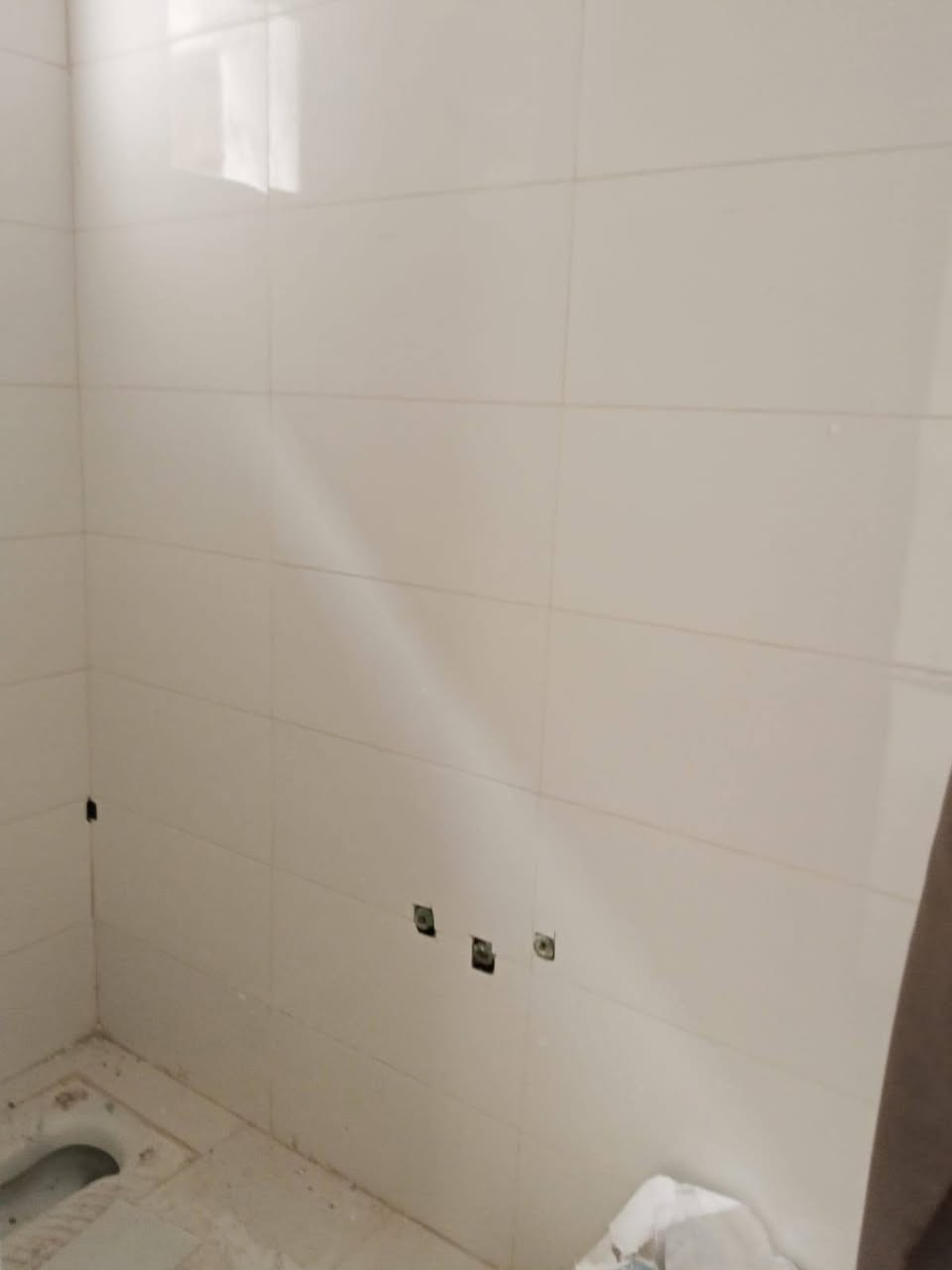 بيت 100 متر للبيع عكاده درجه اولى بالنداء
يم دفاع المدني كاشي سيراميك بيت فول
منطقة المجمعات  62
***********
