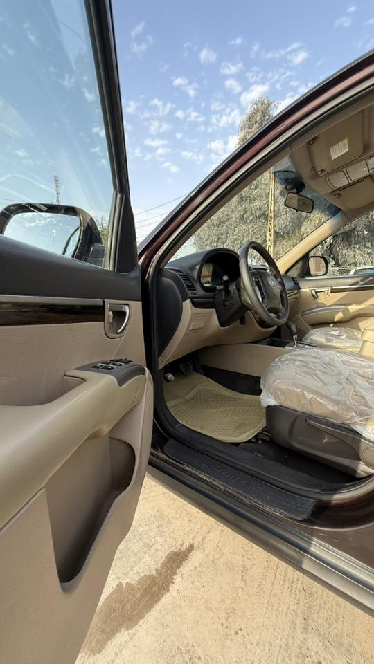 سنتافي 2012
خليجي 
كفاله عامه مكفول من صبغ وضربه 
گير محرك بشرط لانقص لا تبخير 
سياره على وضع شركه ماشيه 92 الف كيلو 
تخم تاير جديد رقم سليمانيه سنويه جديد 
مكان سياره خانقين سعر 155 وبي مجال 
***********
