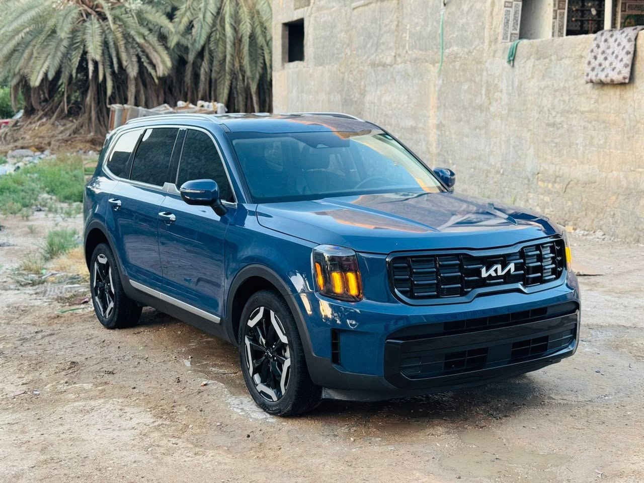 السلام عليكم
كيا تولورايد اللون مميز 
موديل2023 
ماشية/40 الف كم
دواخل منفصل 
رجاج استيرن توقف ذاتي 
شحن ويليس كافه المقاعد
تحكم ستيرن 
حساسات
كامره دواره
كشن هيتر 
نقطه عمياء
رادارات جانبيه 
رادارأمامي وخلفي وجوانب
اشاير بالمري 
بصمه ابواب
بصمه تشغيل عن بعد 
هند بريك بصمه
حجم المحرك 3800
♦الحادث جاملغ بنيد فقط صبغ
 رقم شاصي 5xYp64GC9PG339669
♦السياره بدون تبديل 
♦السياره بدون رقم. تسجل في جميع المحافظات عدا الاقليم. 
♦السعررر265
للاستفسار آتصل آو واتساب
***********
