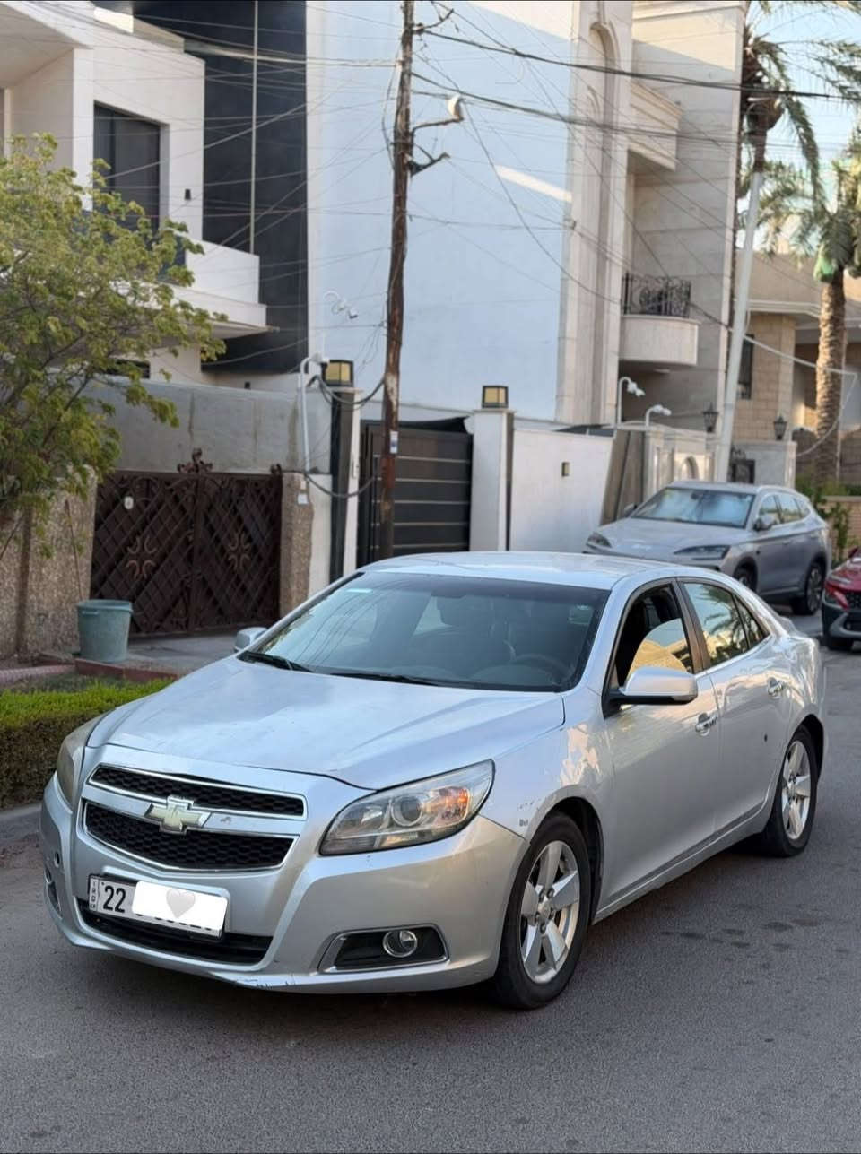 السلام عليكم 
ماليبو ٢٠١٣ خليجي 
مكفولة من الصبغ 
مواصفات عادية 
تبريد ثلج 
تحكمات ستيرن
محرك ٢٥٠٠ 
كشنات جلد
ترايها حلو 
تبريد ثلج 
رقم اربيل الجديد 
العنوان بغداد حي الجامعة
السعر ٦٢ ورقة
الرقم ***********
