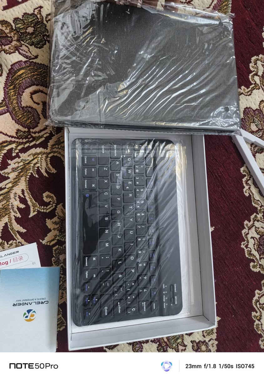 سلام عليكم حبايب  ايباد جديد بهل سكم وذاكره كامل ملحقات اول  تم ٨٥واصل


**إذا كنت صاحب هذا الإعلان وتريد حذفه لأي سبب، رجاءا أرسل رسالة إلى الدعم الفني**