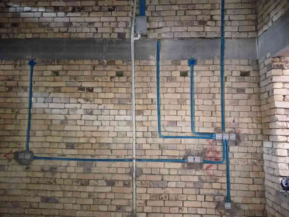 السلام عليكم كادر كهرباء متفرغ حفر نزالات وتكعيد بوكسات وتسليك مكانه البصرة للتواصل ***********

شغلنه
  👇
