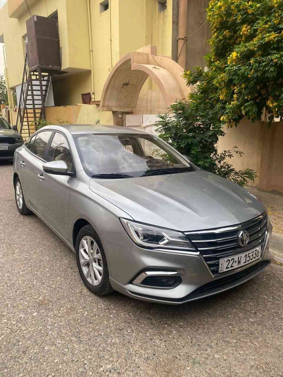 MG 5 2025  
ماشيه 18 الف 
 مبدل ٣ مرات دهن فقط بعدها شبه صفر 
عليها ضمان باقي ٥ سنوات او 200 الف km 
سياره استعمال بيت ونضيفه وبدون حادث فقط رصعه بسيطه مثل ماموضح بالصوره وسبب الرصعه اثناء الشحن والنقل 
هزه 2027 سنويه جديده 
(بطاقه بانزين موجوده) 
المواصفات:
مثبت سرعه 
تحكمات ستيرن
حساس اطارات
ويل كروم
صوت تابع للسرعه يعني من تمشي 60 وفوك الصوت يزداد للبلوتوث 
تبريد ثلج 
شاشه جبيره بلاد 
(بدون حساس بدون كامره )
 السعر 108 ورقه وبيها مجال للشراي *********** كركوك, العراق
